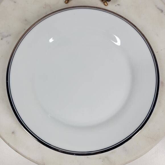 Williams Sonoma Open Kitchen Salad Plate 9" Gold Trim Porcelain 2-Pc Dinnerware - Picture 4 of 16